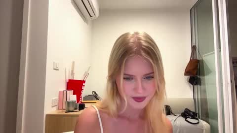 Stella online show from 5, 2, 2026