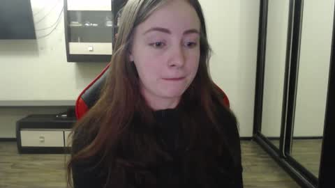 Laralianna online show from 6, 2, 2025