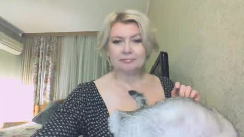 laramrs online show from 19, 11, 2025