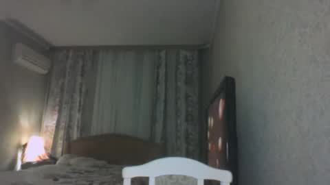 Snapshot of laramrs chatting on 18, 4, 2026 laramrs online show from 18, 4, 2026