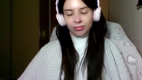 Snapshot of laricenature chatting on 4, 3, 2025 Larice online show from 4, 3, 2025