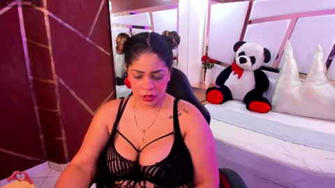 Snapshot of laris_park chatting on 26, 1, 2025 laris_park online show from 26, 1, 2025