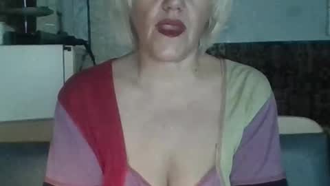 larisaq4ugo24 online show from 23, 11, 2025