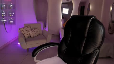 Larisa Smirnov online show from 2, 12, 2025