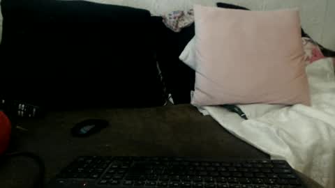 Snapshot of lariss__ chatting on 12, 6, 2026 Lariss online show from 12, 6, 2026