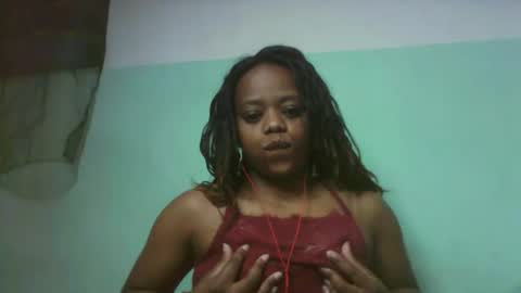 Snapshot of larissa645771 chatting on 5, 10, 2025 larissa645771 online show from 5, 10, 2025