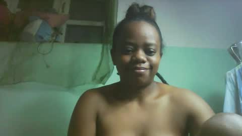 Snapshot of larissa645771 chatting on 10, 10, 2025 larissa645771 online show from 10, 10, 2025