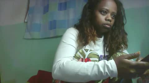 Snapshot of larissa645771 chatting on 18, 10, 2025 larissa645771 online show from 18, 10, 2025