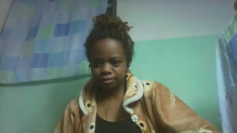 Snapshot of larissa645771 chatting on 23, 10, 2025 larissa645771 online show from 23, 10, 2025