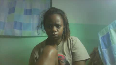 Snapshot of larissa645771 chatting on 28, 10, 2025 larissa645771 online show from 28, 10, 2025