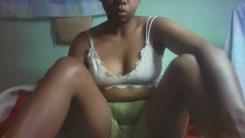 Snapshot of larissa645771 chatting on 12, 11, 2025 larissa645771 online show from 12, 11, 2025