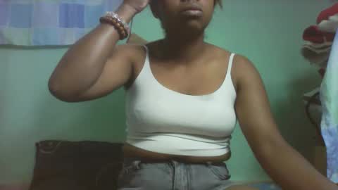 Snapshot of larissa645771 chatting on 17, 11, 2025 larissa645771 online show from 17, 11, 2025