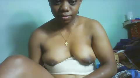 Snapshot of larissa645771 chatting on 23, 11, 2025 larissa645771 online show from 23, 11, 2025