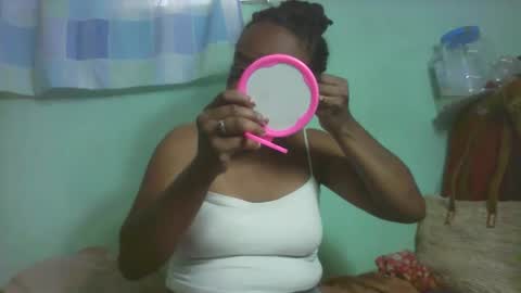 Snapshot of larissa645771 chatting on 26, 11, 2025 larissa645771 online show from 26, 11, 2025