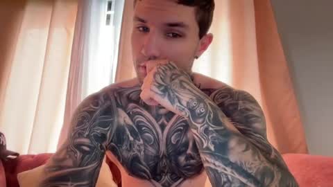 Snapshot of larsskeet chatting on 4, 7, 2026 larsskeet online show from 4, 7, 2026