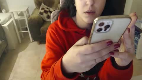 Auri online show from 3, 3, 2025