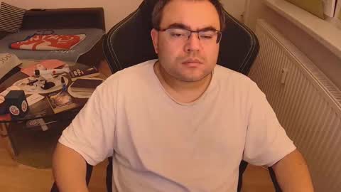 Snapshot of latexboy893 chatting on 11, 9, 2025 latexboy893 online show from 11, 9, 2025