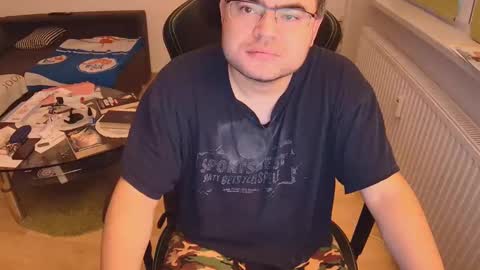 Snapshot of latexboy893 chatting on 14, 9, 2025 latexboy893 online show from 14, 9, 2025