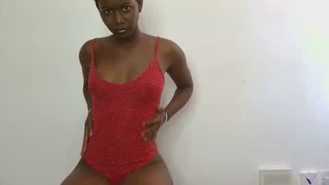 latiffaah_xx online show from 15, 1, 2026