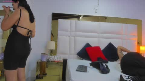 Snapshot of latin_couple20y chatting on 6, 3, 2025 Johana y Santiago online show from 6, 3, 2025