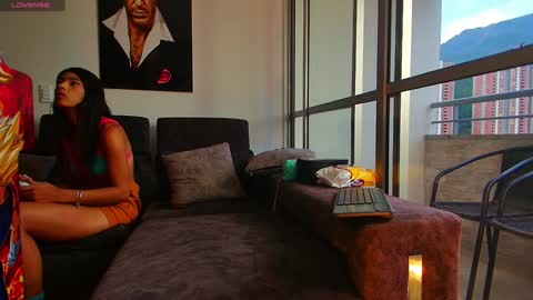 Snapshot of latin_couple77 chatting on 8, 1, 2025 Sara y Andy online show from 8, 1, 2025