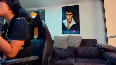 Snapshot of latin_couple77 chatting on 8, 3, 2025 Sara y Andy online show from 8, 3, 2025