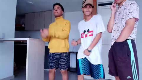 Snapshot of latin_naughty_boys chatting on 29, 9, 2025 latin_naughty_boys online show from 29, 9, 2025
