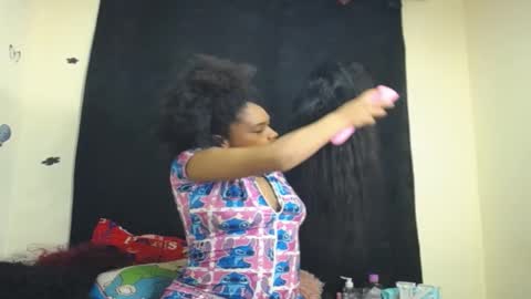 Snapshot of latin_rihanna_j chatting on 23, 2, 2025 karen online show from 23, 2, 2025