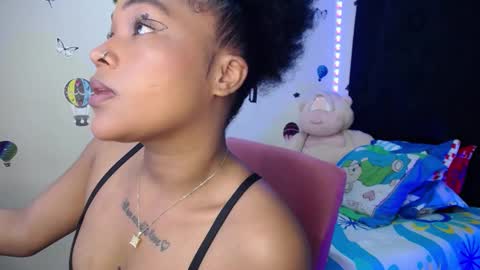 Snapshot of latin_rihanna_j chatting on 18, 9, 2025 karen online show from 18, 9, 2025