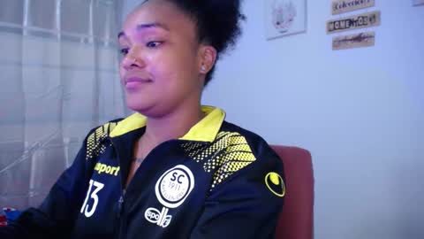 Snapshot of latin_rihanna_j chatting on 1, 10, 2025 karen online show from 1, 10, 2025