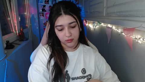 miiiiiiaaaa online show from 5, 3, 2025