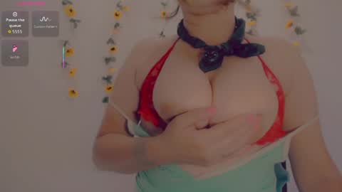 Snapshot of latinagood chatting on 5, 4, 2026 paula online show from 5, 4, 2026