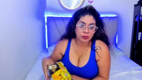 Snapshot of latinamav22 chatting on 2, 5, 2026 latinamav22 online show from 2, 5, 2026