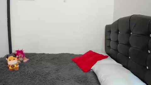 Luna  online show from 12, 3, 2026