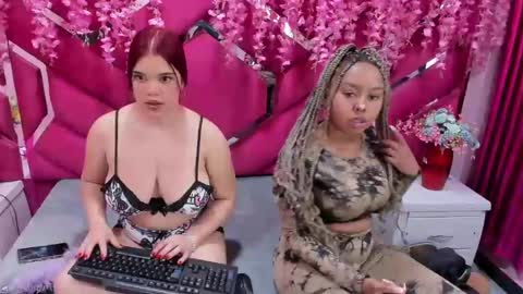 Snapshot of latinas_anales chatting on 7, 12, 2024 latinas_anales online show from 7, 12, 2024