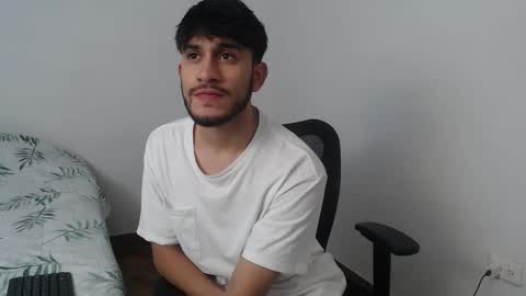 Snapshot of latinbunny7779 chatting on 6, 12, 2024 camilo online show from 6, 12, 2024