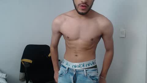 Snapshot of latinbunny7779 chatting on 10, 12, 2024 camilo online show from 10, 12, 2024