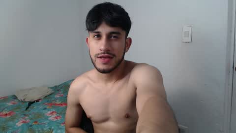 Snapshot of latinbunny7779 chatting on 14, 1, 2025 camilo online show from 14, 1, 2025