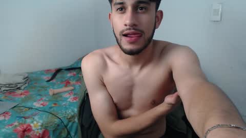 Snapshot of latinbunny7779 chatting on 16, 1, 2025 camilo online show from 16, 1, 2025