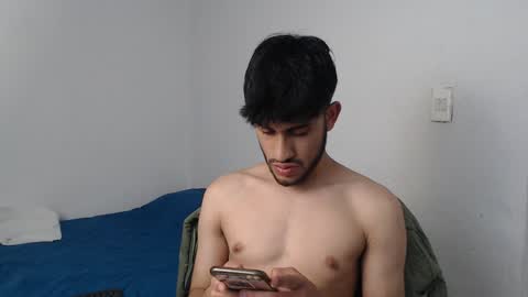 Snapshot of latinbunny7779 chatting on 21, 1, 2025 camilo online show from 21, 1, 2025