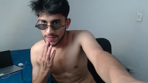 Snapshot of latinbunny7779 chatting on 3, 2, 2025 camilo online show from 3, 2, 2025