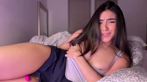 Snapshot of latinella chatting on 21, 2, 2025 Hi - online show from 21, 2, 2025