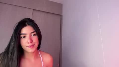 Snapshot of latinella chatting on 20, 9, 2025 Hi - online show from 20, 9, 2025