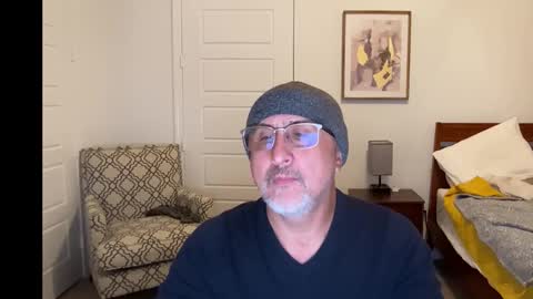 QS - INDEPENDENT MODEL online show from 1, 12, 2025