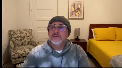 QS - INDEPENDENT MODEL online show from 16, 12, 2025