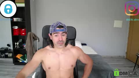 Snapshot of latino23bom chatting on 17, 4, 2026 sam online show from 17, 4, 2026