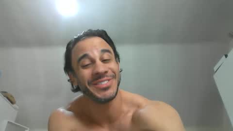 latino_rodri online show from 15, 5, 2026