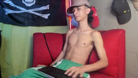Snapshot of latinskinny_ chatting on 27, 6, 2026 Angel online show from 27, 6, 2026