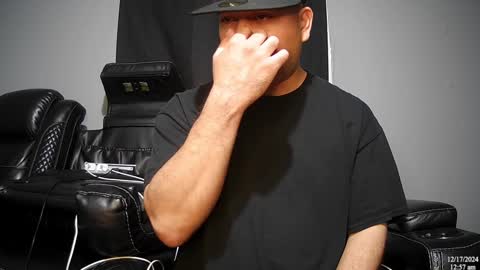 Snapshot of latinstud7 chatting on 17, 12, 2024 Nico online show from 17, 12, 2024