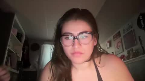 Snapshot of lau_mamacita chatting on 11, 3, 2025 lau_mamacita online show from 11, 3, 2025